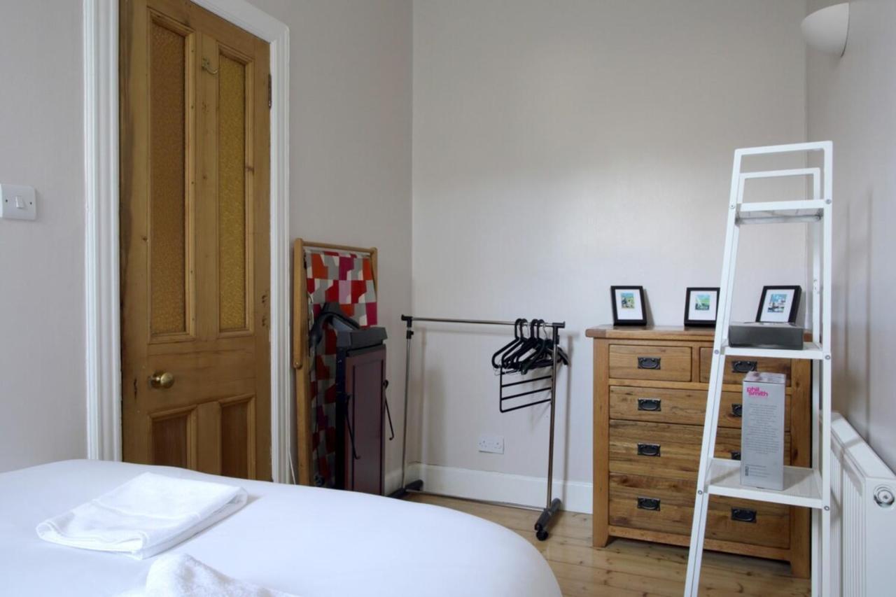 Central And Spacious 2 Bedroom Flat With Garden إدنبرة المظهر الخارجي الصورة