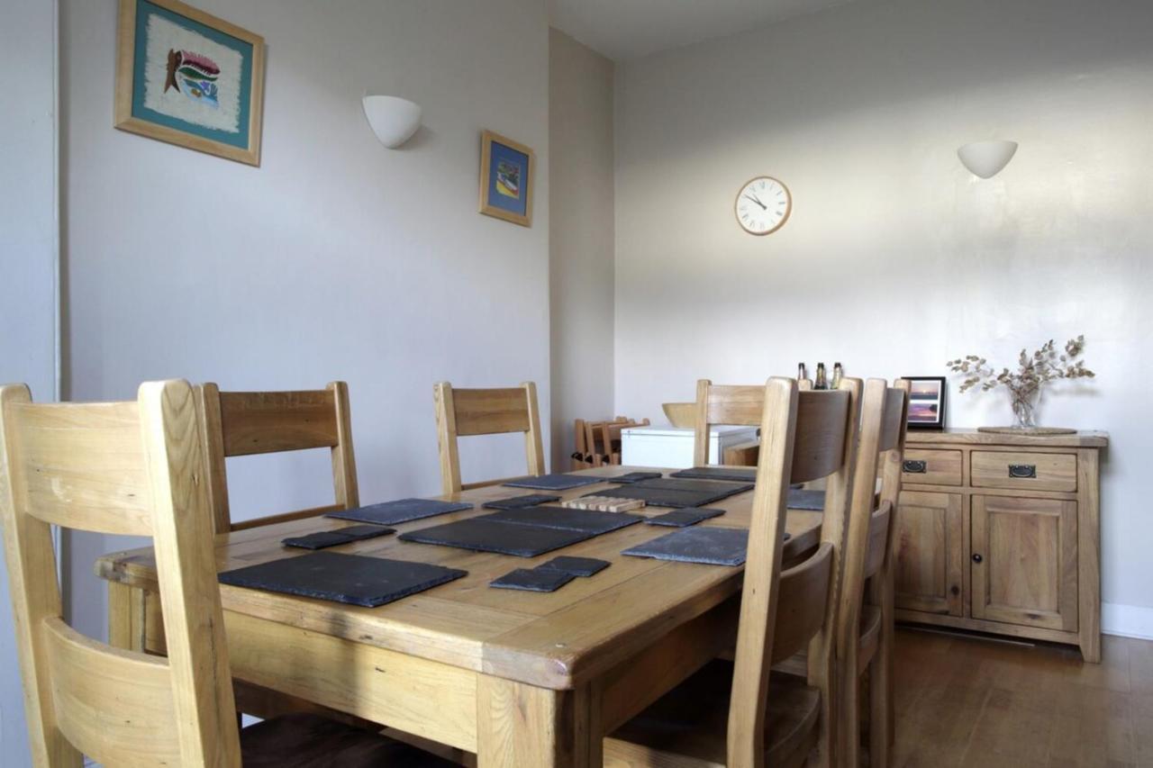 Central And Spacious 2 Bedroom Flat With Garden إدنبرة المظهر الخارجي الصورة