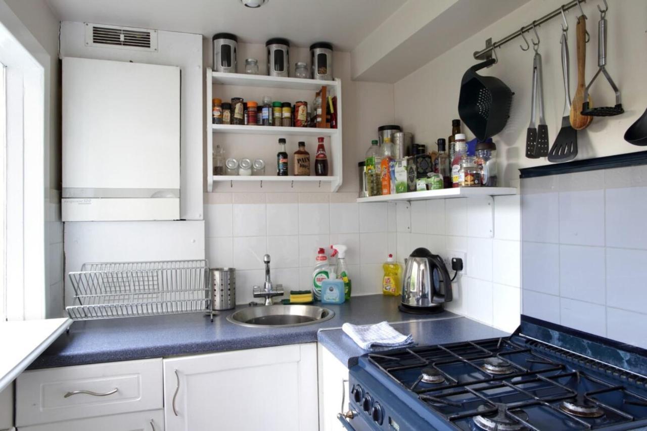 Central And Spacious 2 Bedroom Flat With Garden إدنبرة المظهر الخارجي الصورة
